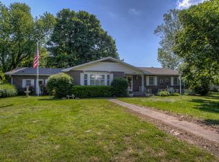 1706 Pearl St, Carthage, MO 64836