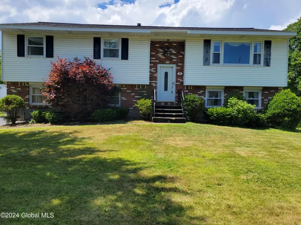 24 Meadow Lane, Latham, NY 12110