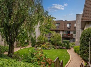89 N Broadway APT 204, White Plains, NY 10603