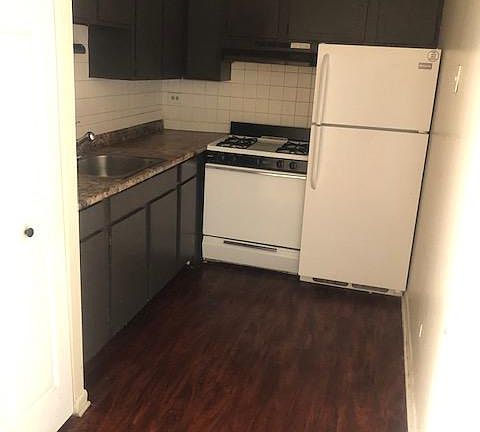 4th image of 314 W Barry Ave #308