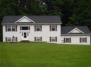 490 Little Canada Rd, Central Square, NY 13036