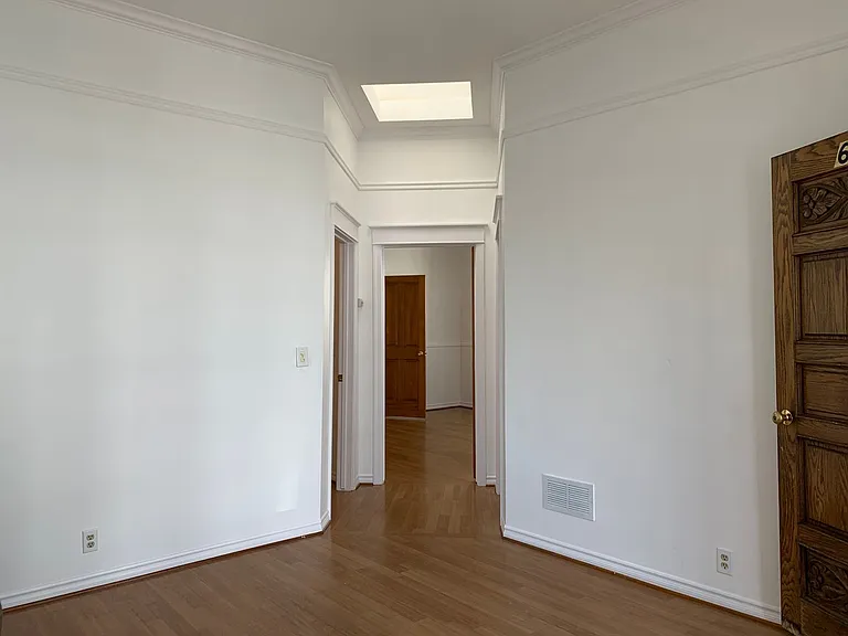 627 N Hill Pl — Photo 13
