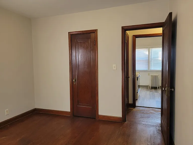 512 S Memorial Dr — Photo 10