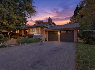 319 South Ct, Burlington, ON L7N 1S8