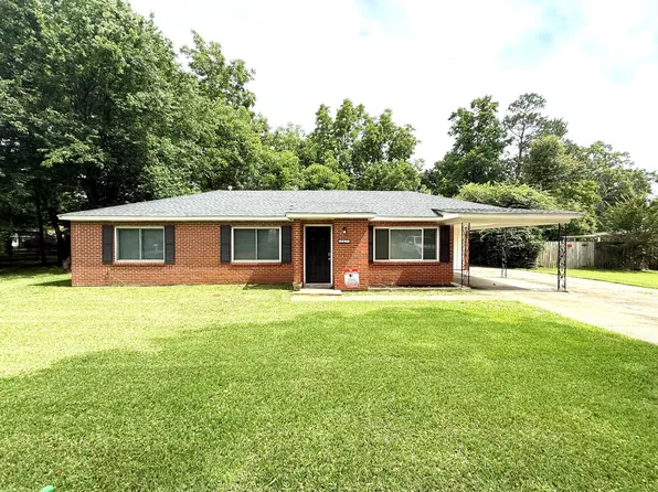 942 Parkwood Ct, Montgomery, AL 36109