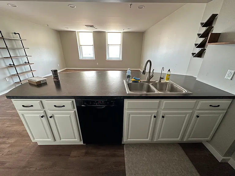 131 Main St #504 — Photo 6
