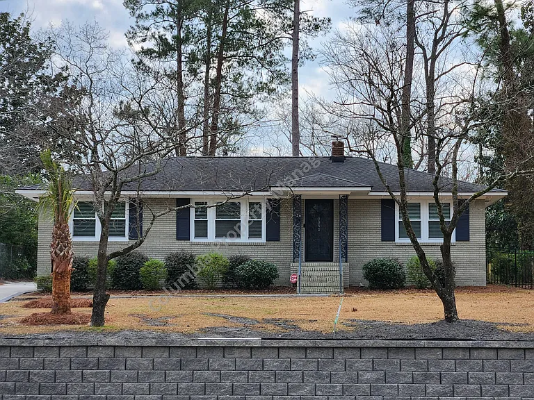 3040 Forest Dr — Photo 1