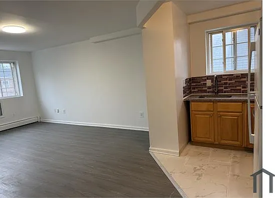 3 bed, $3,300 — Photo 2