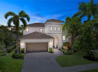 1678 Serrano Cir, Naples, FL 34105