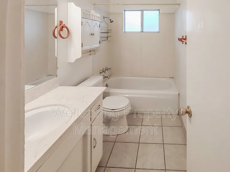213 Panamint Ave #B — Photo 9