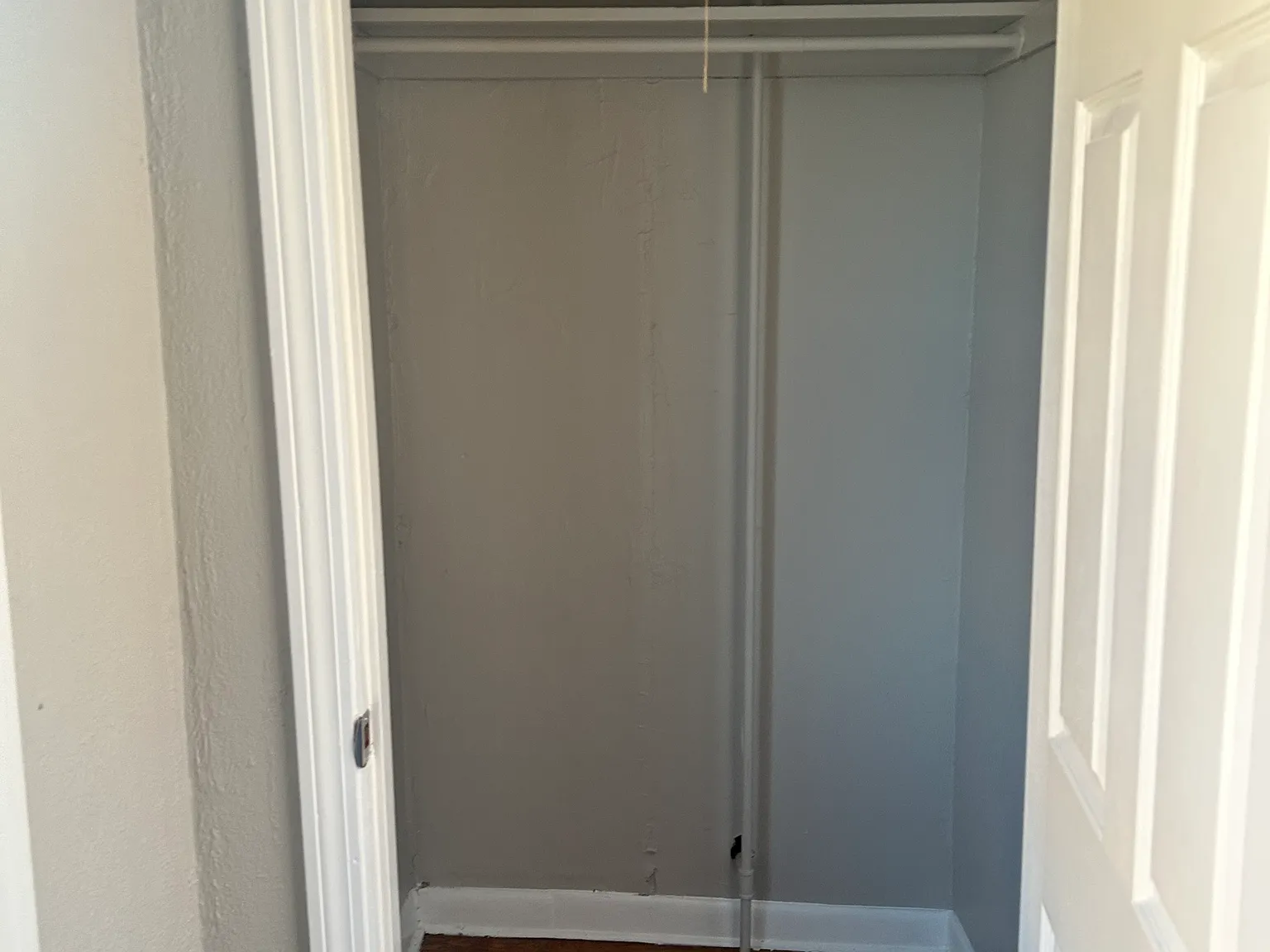 1 bed, 650 sqft, $1,000 — Photo 3