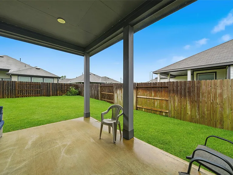 4512 Bartagrass Dr — Photo 23
