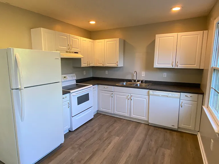 39 Franklin Rd #B — Photo 14