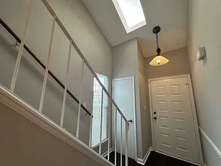 4809 Cliffony Dr — Photo 3