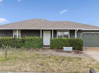 232 Eastmanor Dr, Pryor, OK 74361