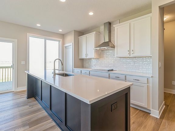 5th image of 17151 Plum Dr