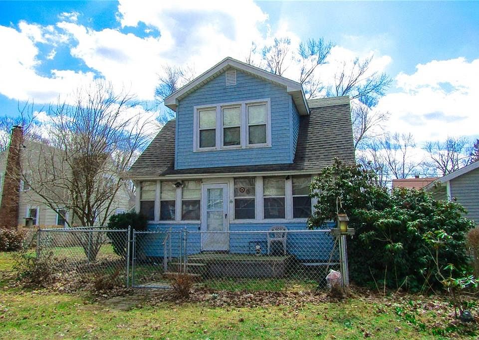 1st image of 163 E Terrace Ave