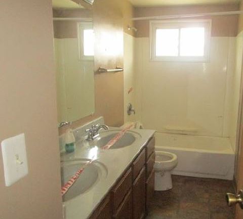4th image of 3945 Sexton Dr