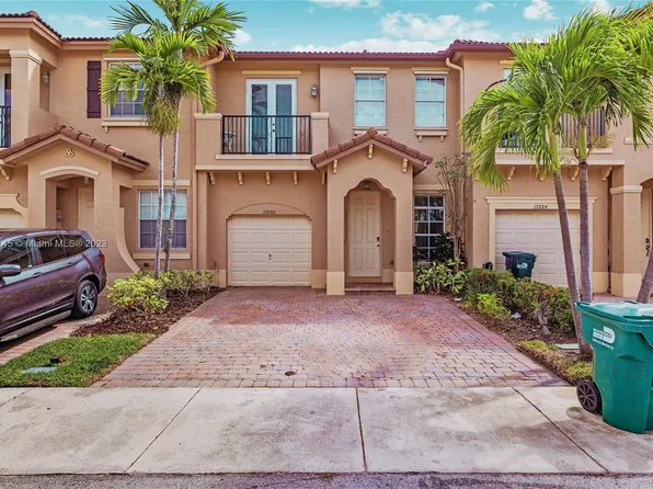 12880 SW 134th Ter, Miami, FL 33186