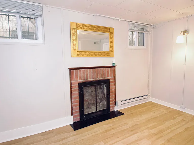 524 N Downing St #B — Photo 6