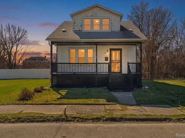 5573 Montclair St, Detroit, MI 48213