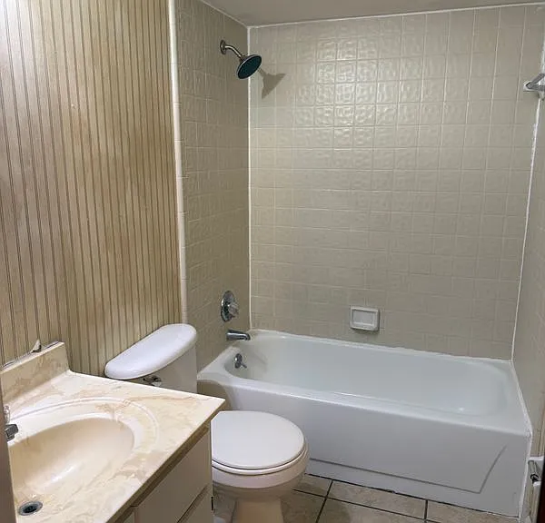 4304 SW 70th Ter #B — Photo 12