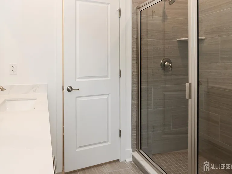 71 Veterans Way — Photo 16
