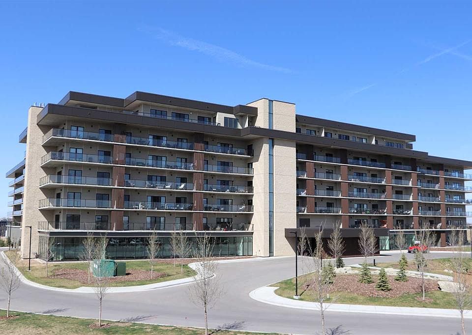 1st image of 102 E Scenic Dr N #518