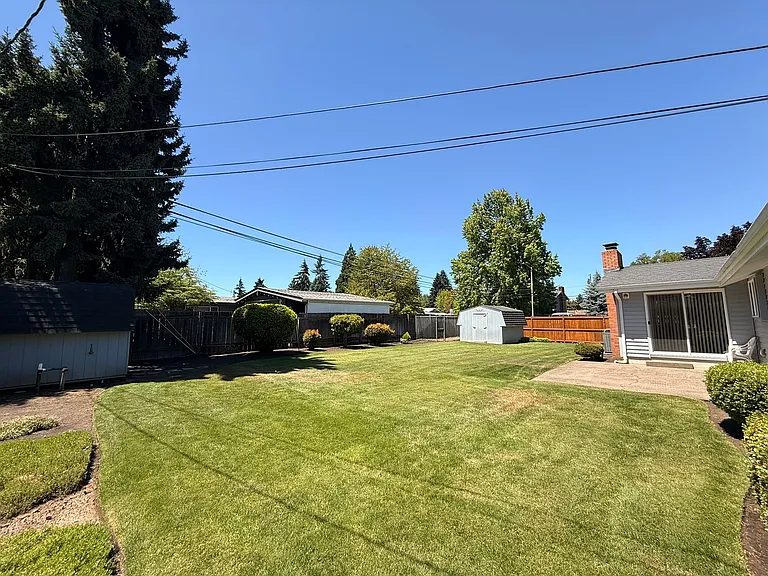2148 Grove St — Photo 26