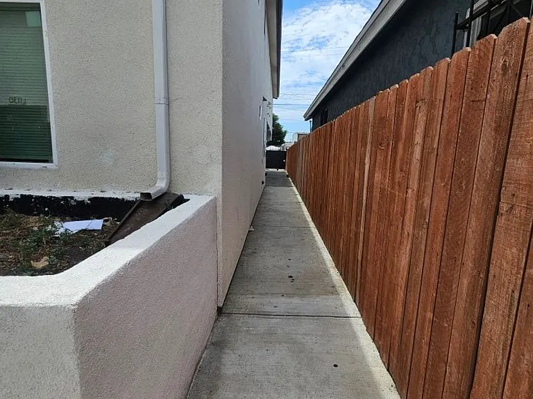 28(1128) — Photo 31