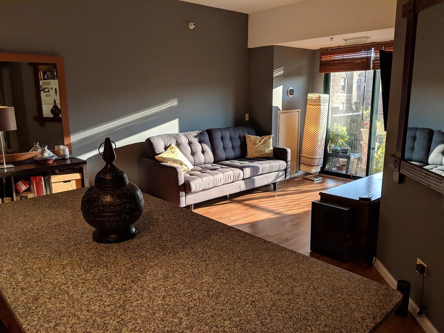 2 bed, 864 sqft, $3,200 — Photo 2