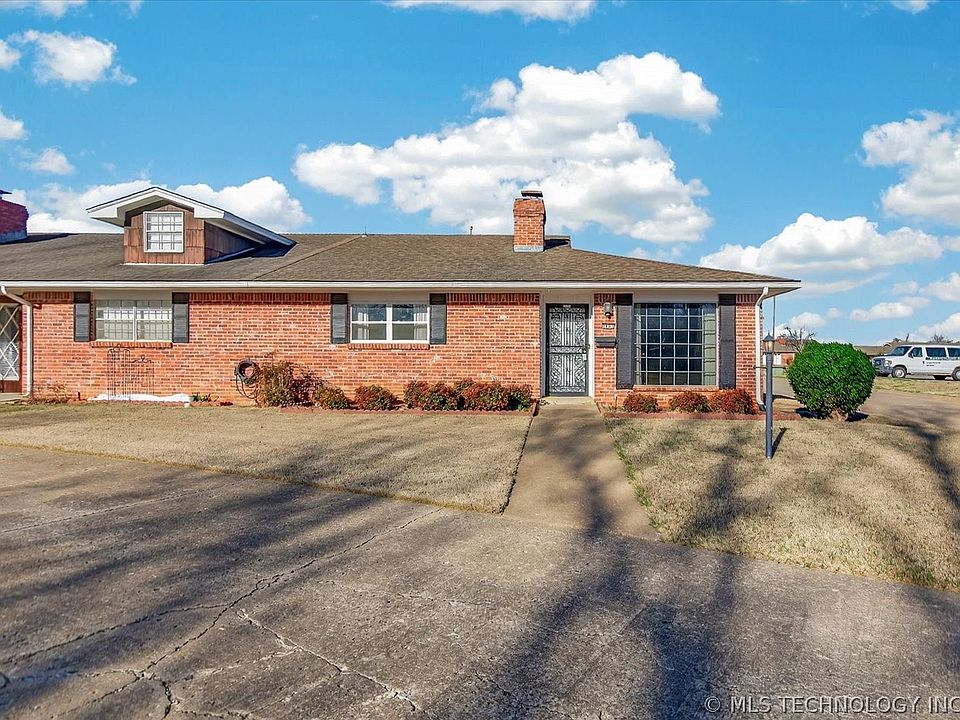 1st image of 1401 Swan Dr #0