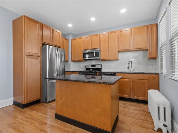 4139 W Leland Ave APT 2W, Chicago, IL 60630