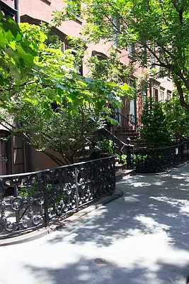 Rented by Earplay | media 20