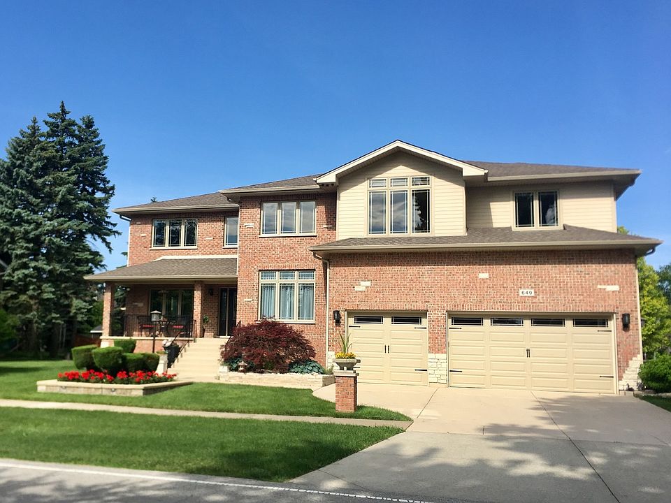 1st image of 649 Jarvis Ave