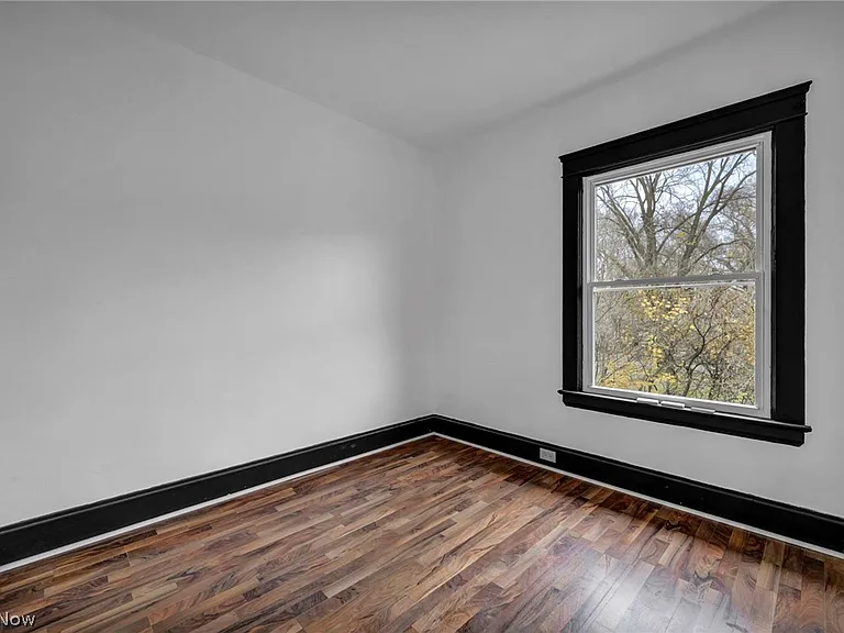 12001 Oakview Ave #UP — Photo 23