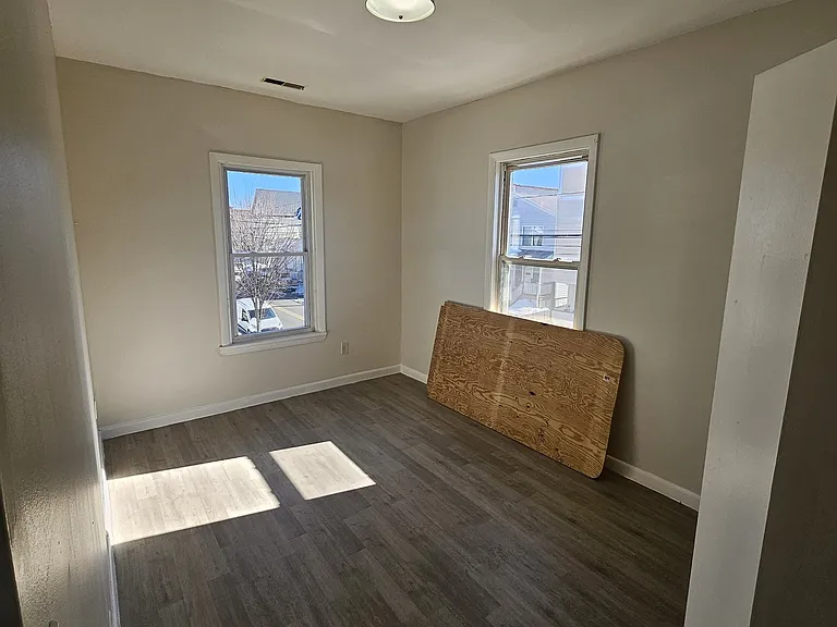 236 Brooks St #236 — Photo 11