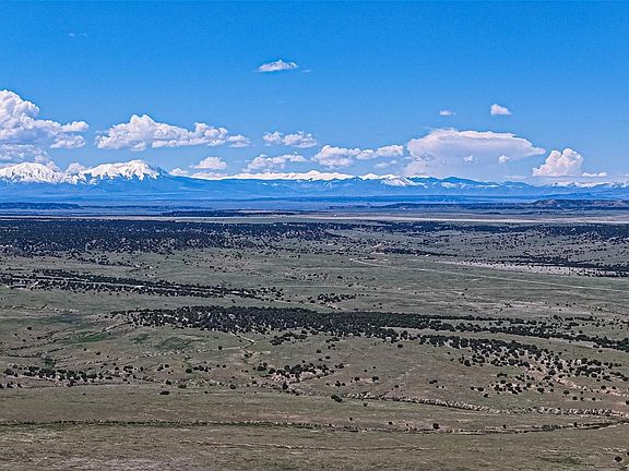 5th image of Wild Horse Dr