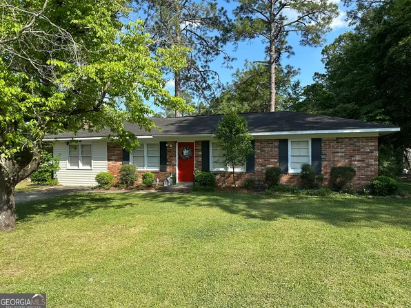 207 Pinehurst Dr, Dublin, GA 31021