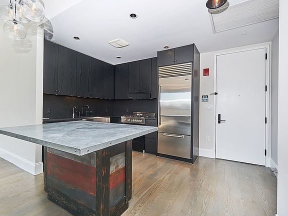 4th image of 144 N 8th St APT 6B