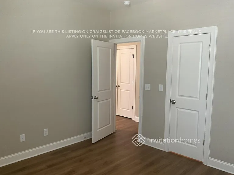 215 Caledonia Ct — Photo 11