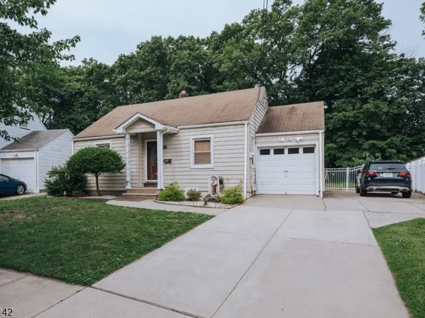 64 Orchard Dr, Clifton City, NJ 07012