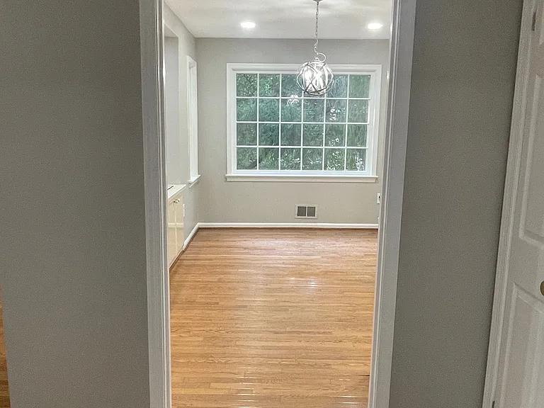 9025 Streamview Ln — Photo 17