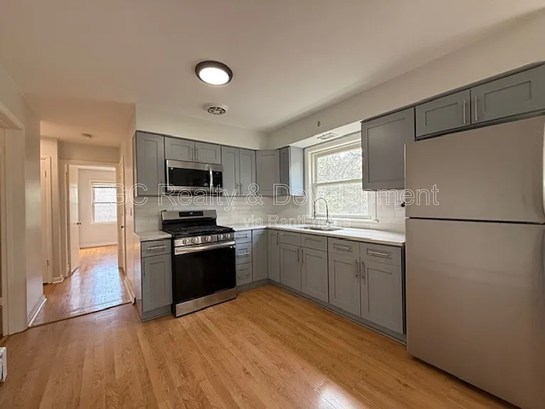 2701 N Sayre Ave #1 — Photo 5