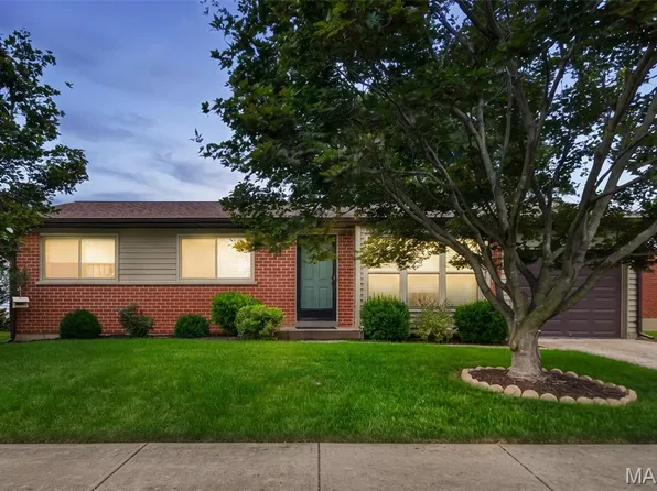 3210 Catesby Ln, Saint Charles, MO 63301