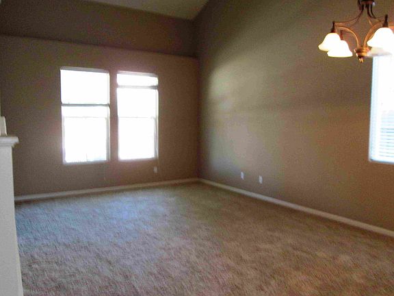 3rd image of 2391 N Warhol Ave