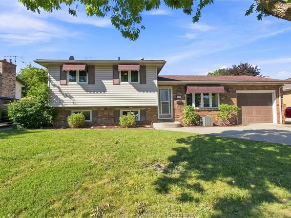 1085 Watson Ave, Windsor, ON N8S 3T3