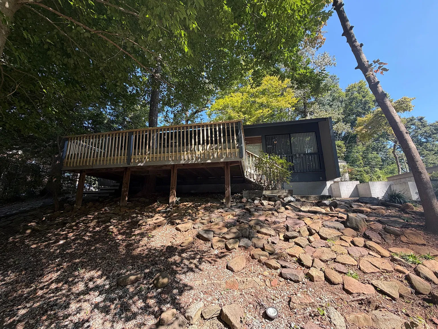 North Clemson Ave, 210 — Photo 3