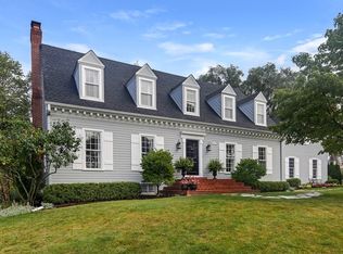 5962 S Elm St, Burr Ridge, IL 60527