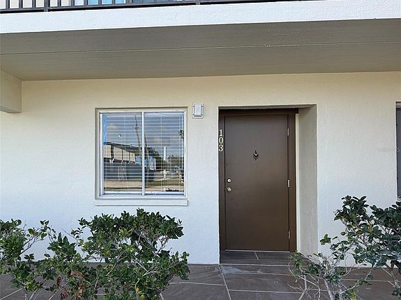 2nd image of 4435 1ST STREET NE #103